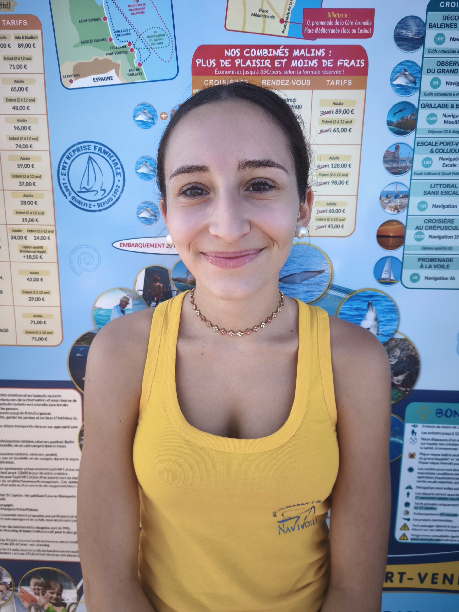 Jade, conseillère billetterie chez Navivoile à Canet-en-Roussillon