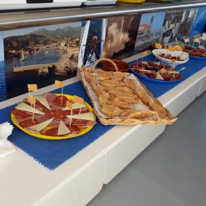 groupes de particuliers et entreprises apéritif catalan navivoile collioure