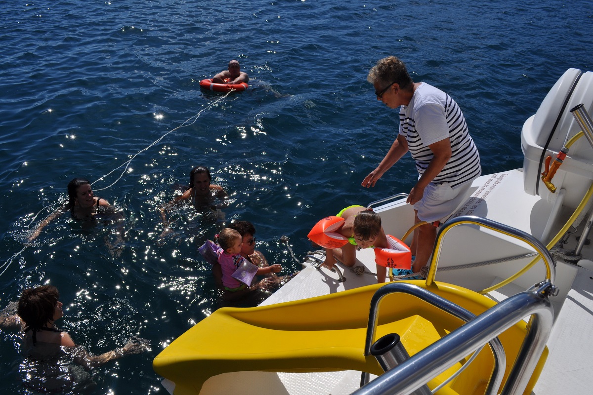 catamaran navivoile bon cadeau grillade et baignade au départ de port vendres