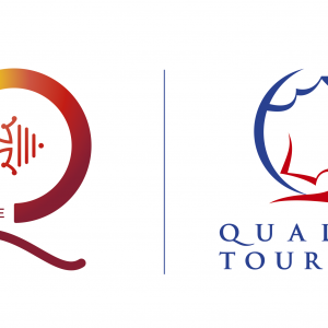 logo Qualité Tourisme Sud De France et Qualité tourisme catamaran navivoile