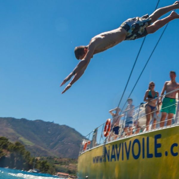 catamaran navivoile plongeon croisiere grillade et baignade baie de paulilles